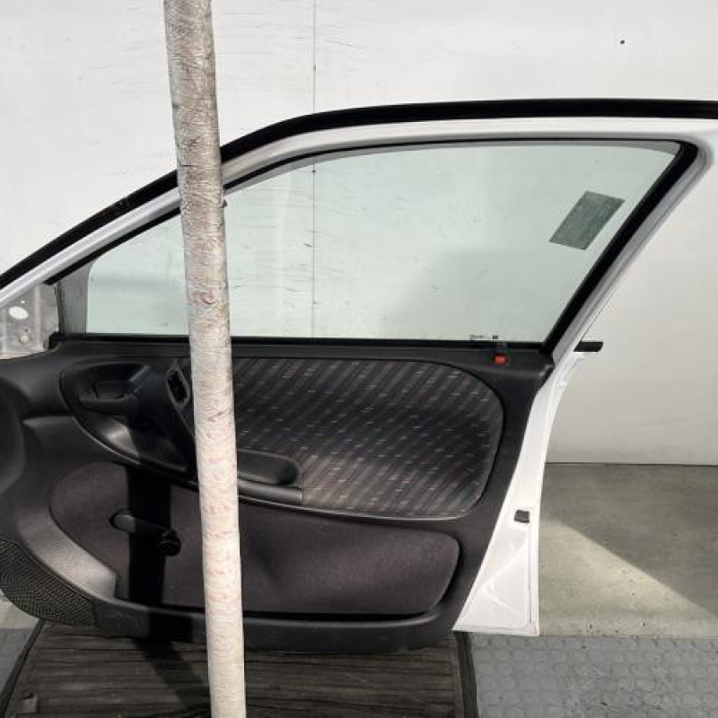 Porte avant droit OPEL ASTRA F Photo n°6