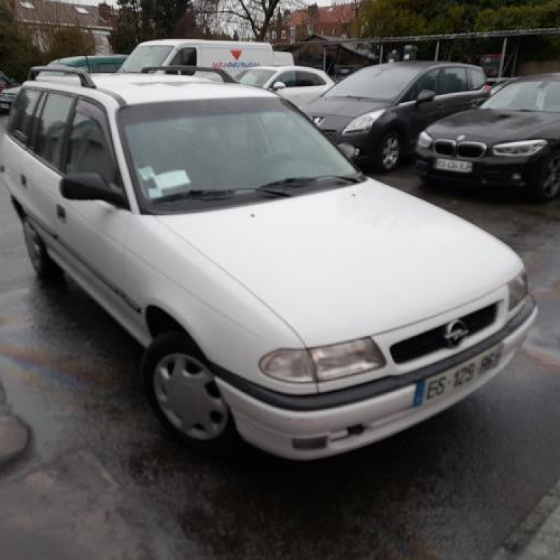 Porte avant droit OPEL ASTRA F Photo n°9