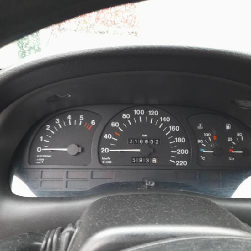 Porte avant droit OPEL ASTRA F Photo n°16