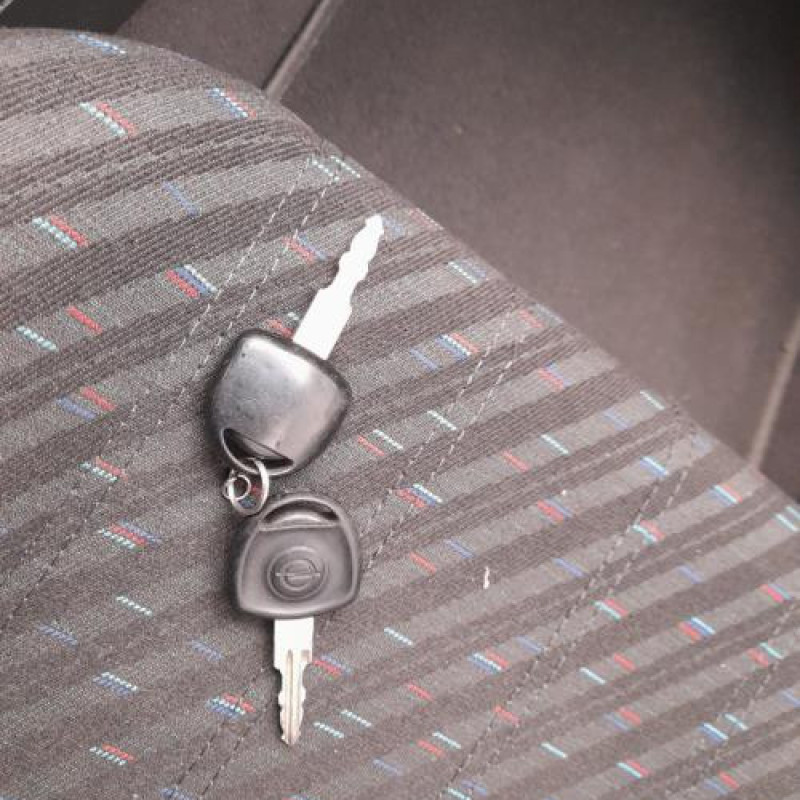 Porte avant droit OPEL ASTRA F Photo n°17