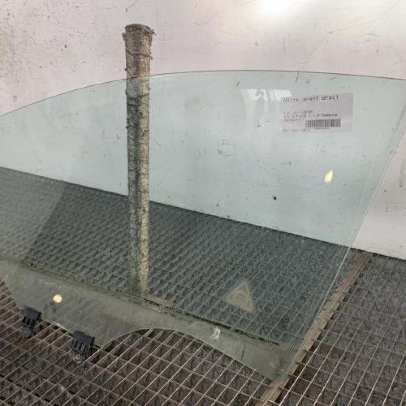 Vitre avant droit KIA RIO 3 Photo n°3