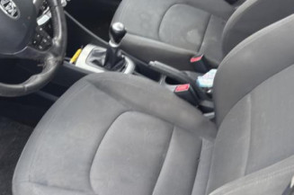 Vitre avant droit KIA RIO 3