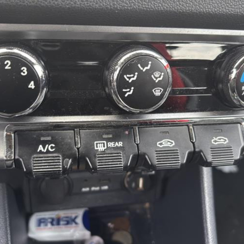 Vitre avant droit KIA RIO 3 Photo n°20