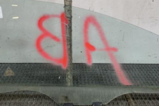 Vitre avant gauche KIA RIO 3 Photo n°1