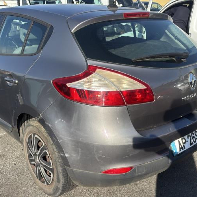 Reservoir essence RENAULT MEGANE 3 Photo n°4