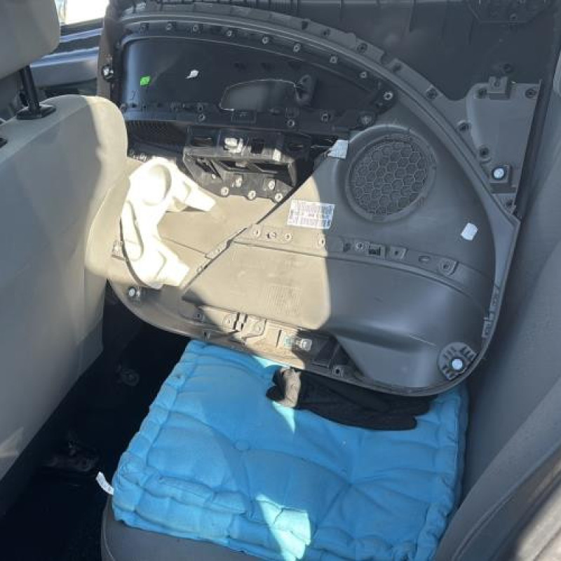 Reservoir essence RENAULT MEGANE 3 Photo n°14