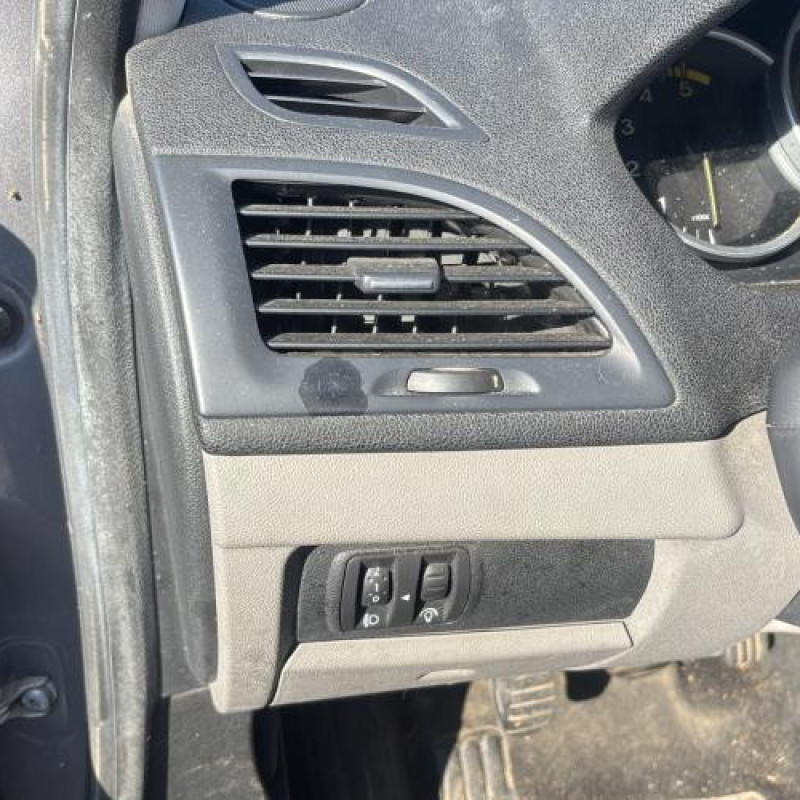 Reservoir essence RENAULT MEGANE 3 Photo n°15