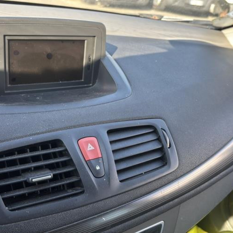 Reservoir essence RENAULT MEGANE 3 Photo n°17