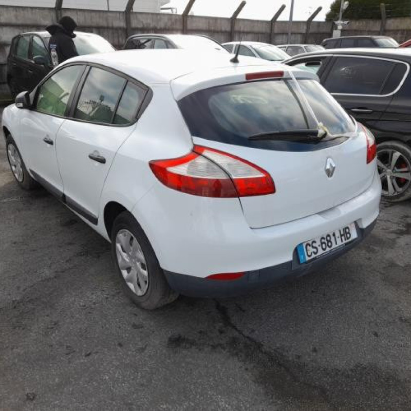 Reservoir essence RENAULT MEGANE 3 Photo n°2