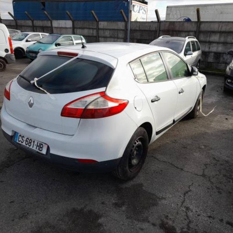 Reservoir essence RENAULT MEGANE 3 Photo n°4