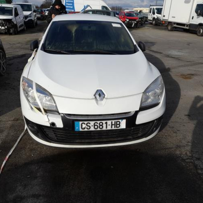 Reservoir essence RENAULT MEGANE 3 Photo n°5