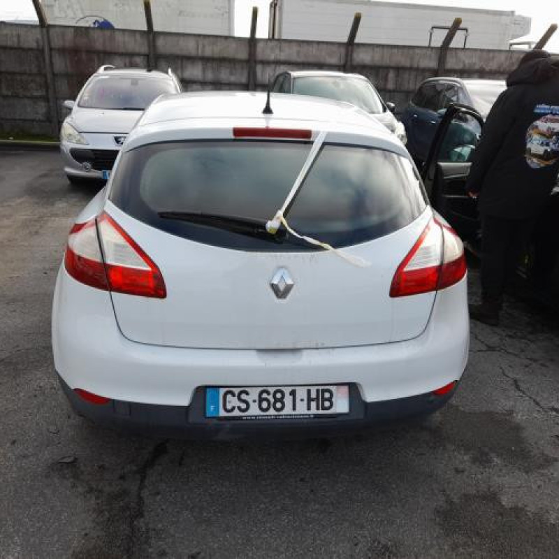 Reservoir essence RENAULT MEGANE 3 Photo n°6