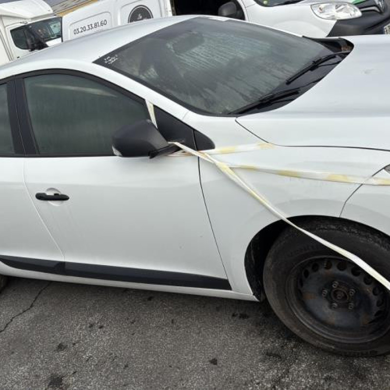 Reservoir essence RENAULT MEGANE 3 Photo n°16