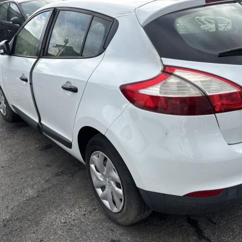 Reservoir essence RENAULT MEGANE 3 Photo n°19