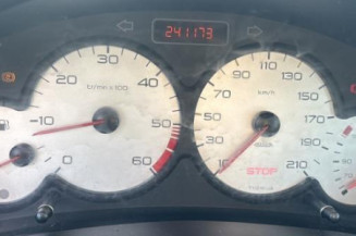 Reservoir essence PEUGEOT 206