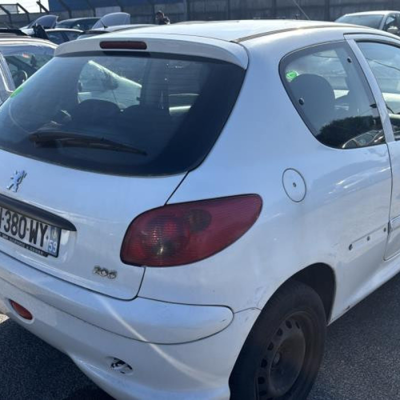 Reservoir essence PEUGEOT 206 Photo n°3