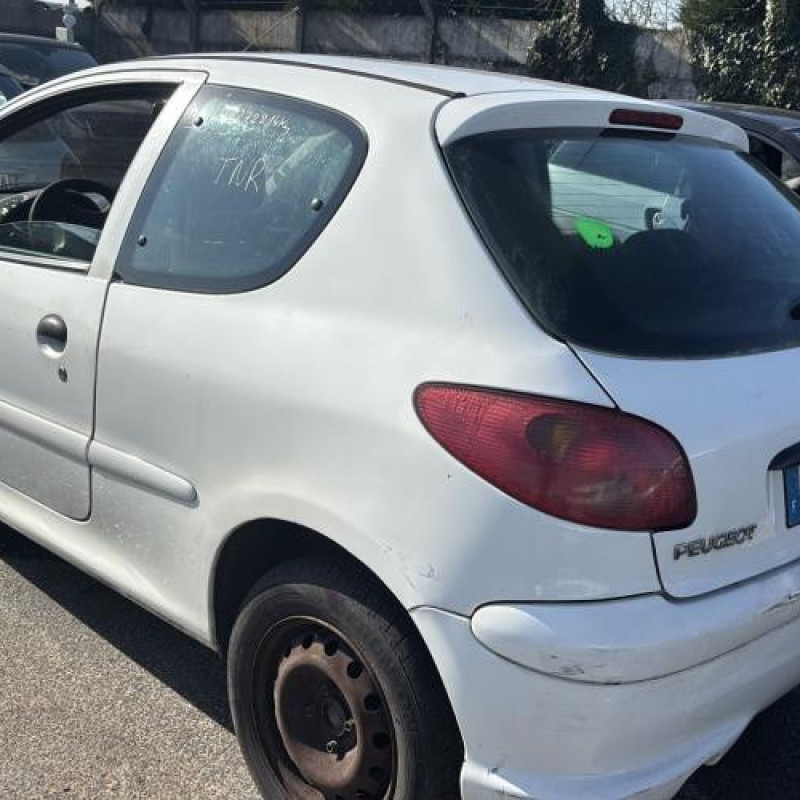 Reservoir essence PEUGEOT 206 Photo n°4