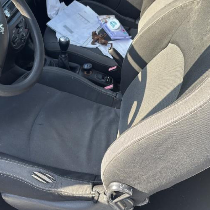 Reservoir essence PEUGEOT 206 Photo n°10