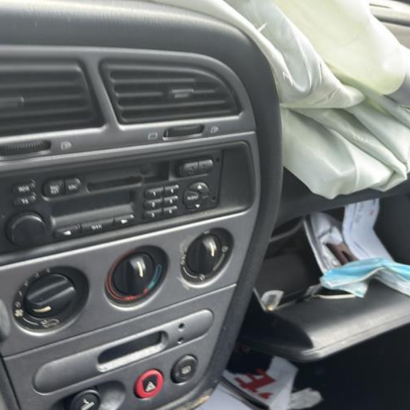 Moteur essuie glace arriere PEUGEOT 306 Photo n°17