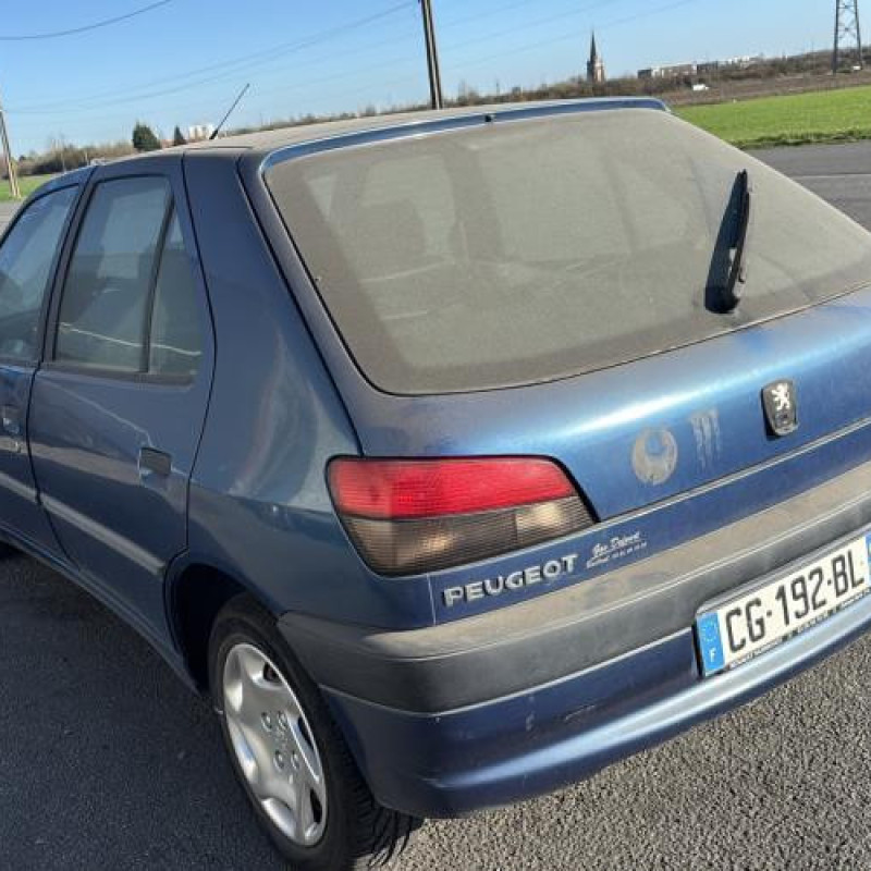 Moteur essuie glace arriere PEUGEOT 306 Photo n°5