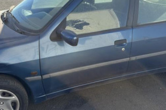 Moteur essuie glace arriere PEUGEOT 306