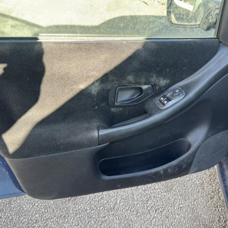 Moteur essuie glace arriere PEUGEOT 306 Photo n°10