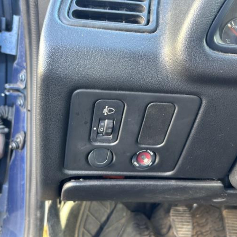 Moteur essuie glace arriere PEUGEOT 306 Photo n°16