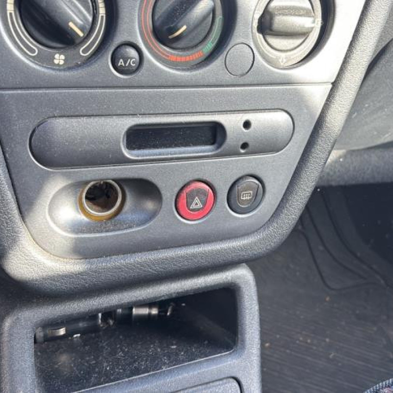 Moteur essuie glace arriere PEUGEOT 306 Photo n°19