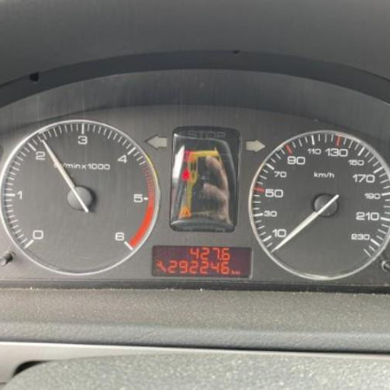 Pompe de direction PEUGEOT 407 Photo n°15