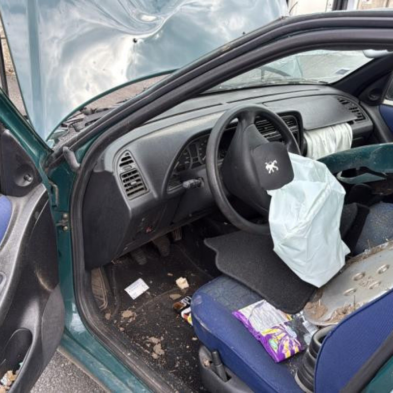 Moteur essuie glace arriere PEUGEOT 306 Photo n°10