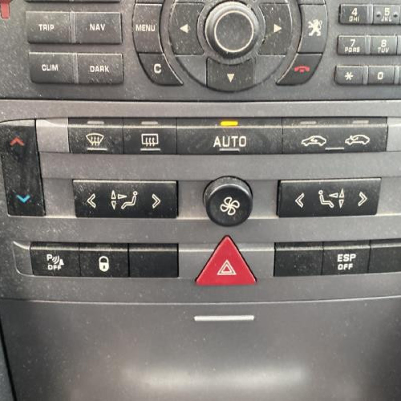 Pompe de direction PEUGEOT 407 Photo n°8