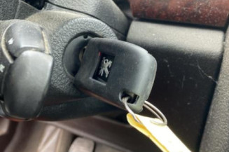 Pompe de direction PEUGEOT 407