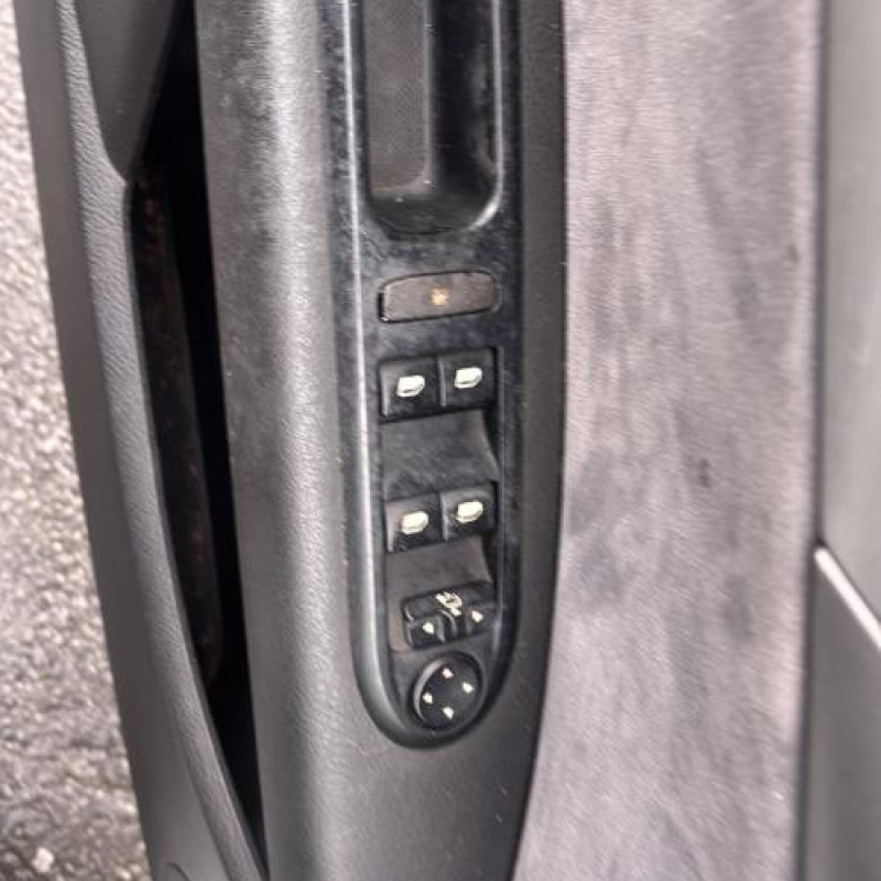 Pompe de direction PEUGEOT 407 Photo n°11