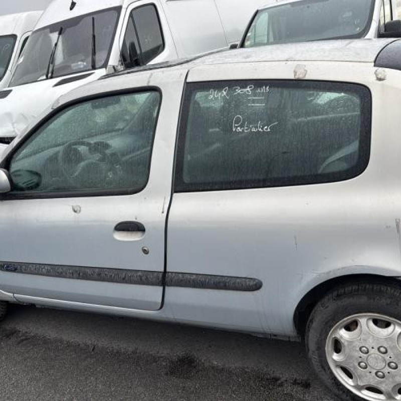 Reservoir essence RENAULT CLIO 2 Photo n°1