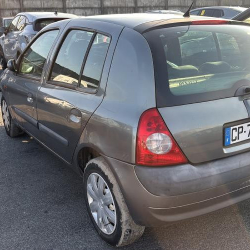 Reservoir essence RENAULT CLIO 2 Photo n°4