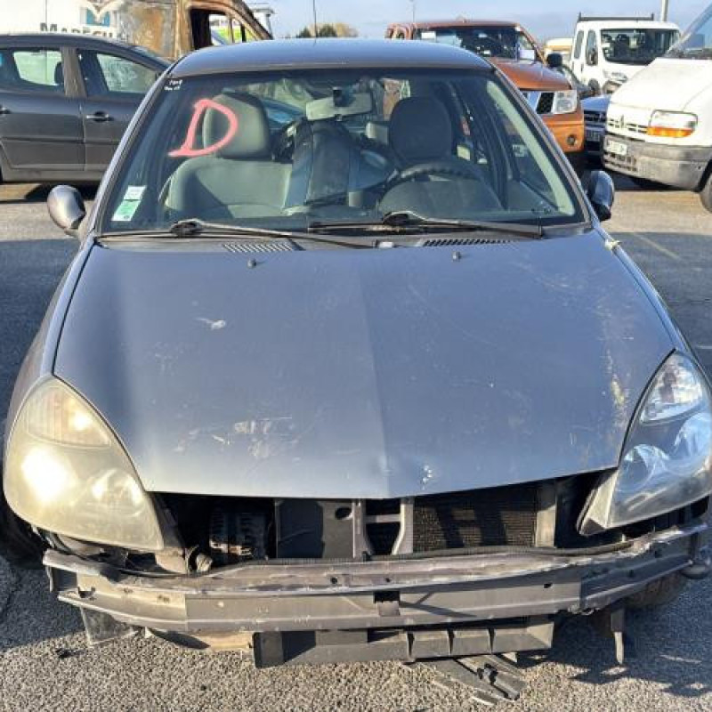 Reservoir essence RENAULT CLIO 2 Photo n°7