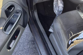 Reservoir essence RENAULT CLIO 2