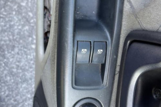 Reservoir essence RENAULT CLIO 2