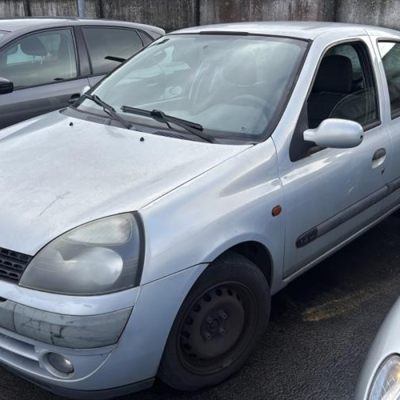 Reservoir essence RENAULT CLIO 2 Photo n°1