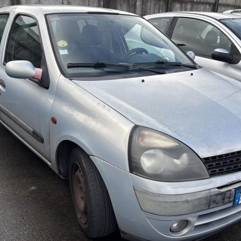 Reservoir essence RENAULT CLIO 2 Photo n°2