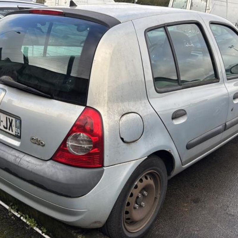 Reservoir essence RENAULT CLIO 2 Photo n°3