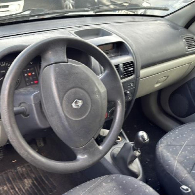 Reservoir essence RENAULT CLIO 2 Photo n°11