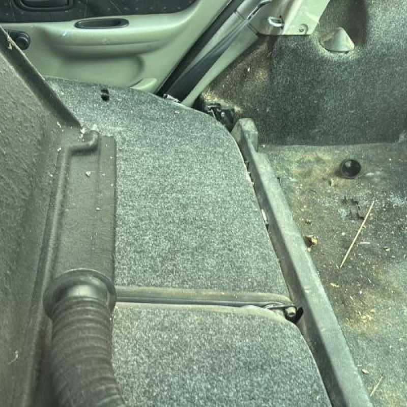 Reservoir essence RENAULT CLIO 2 Photo n°13