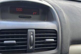 Reservoir essence RENAULT CLIO 2