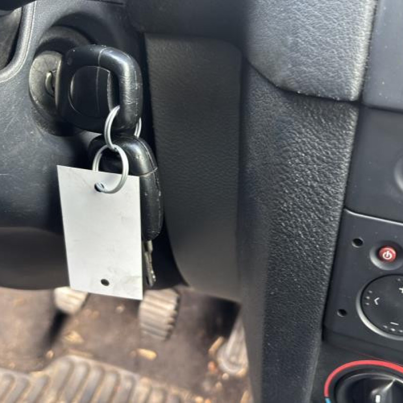 Reservoir essence RENAULT CLIO 2 Photo n°20