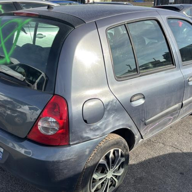 Reservoir essence RENAULT CLIO 2 CAMPUS Photo n°3