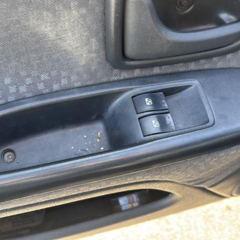 Colonne de direction RENAULT CLIO 2 CAMPUS Photo n°10