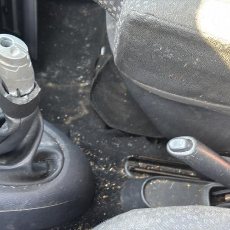 Colonne de direction RENAULT CLIO 2 CAMPUS Photo n°19