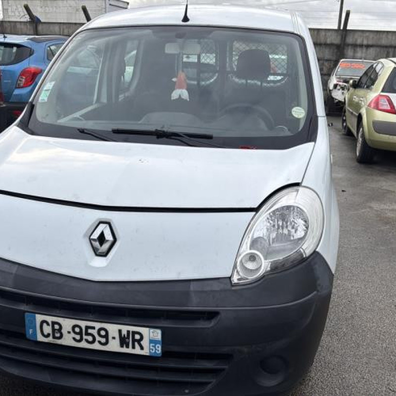 Pompe à carburant RENAULT KANGOO 2 Photo n°7