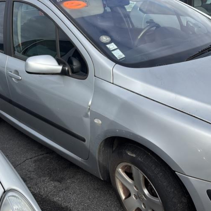 Pare choc arriere PEUGEOT 307 Photo n°13